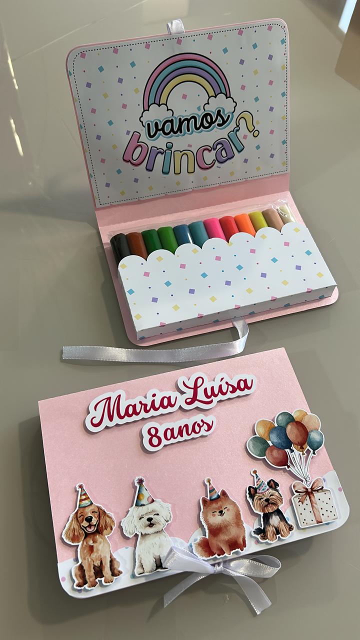 Lembrança com massinha de modelar personalizada